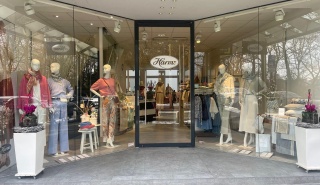 Harms am Wall 181 Harms am Wall_Schaufenster FS 2026